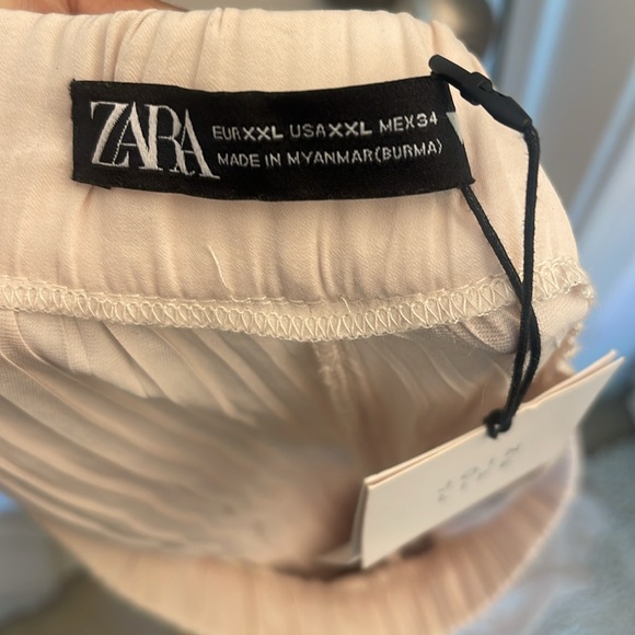 Zara wide leg pleated pants XXL - Picture 3 of 4